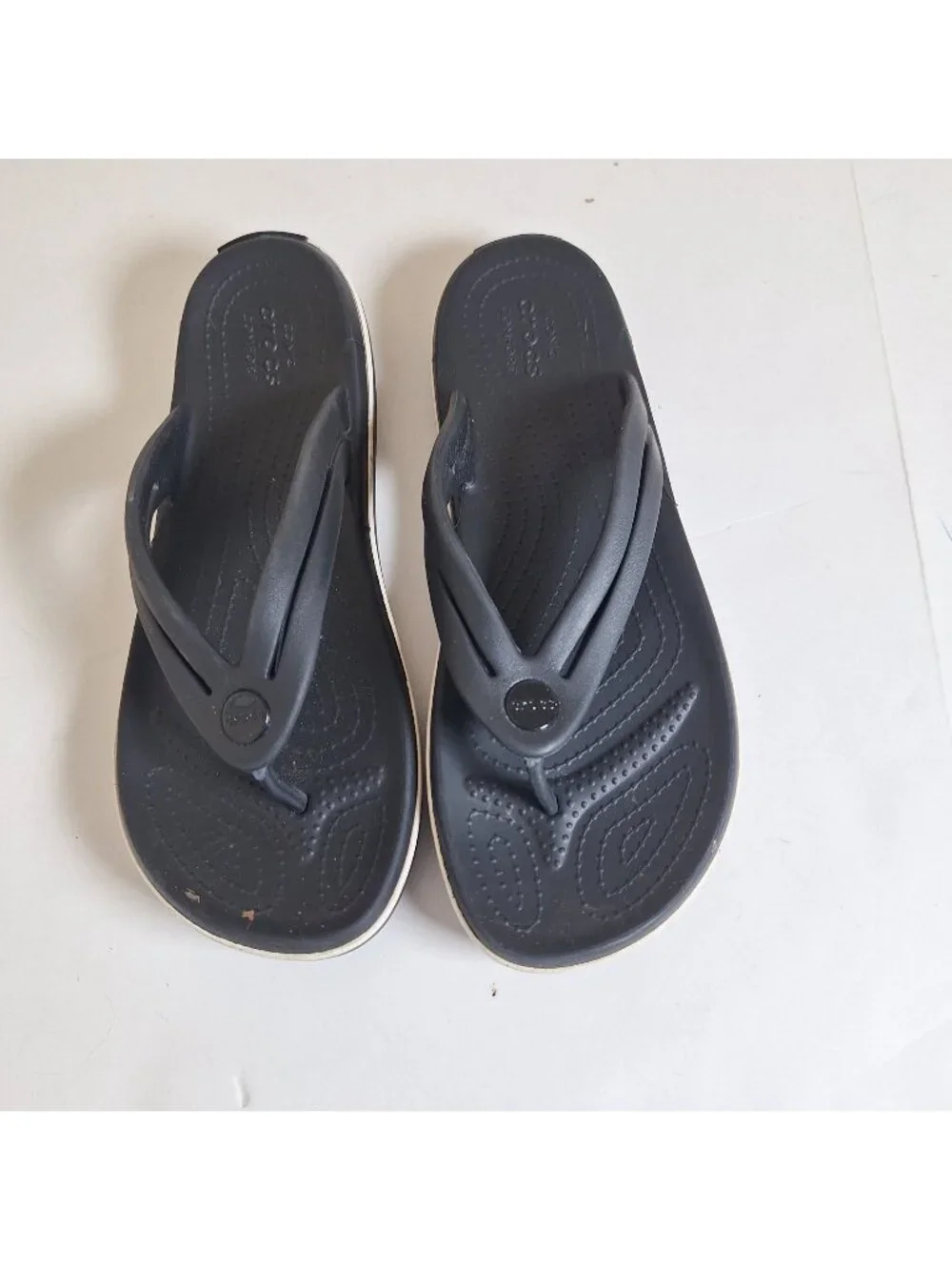 Crocs Black thong Flip Flops W8